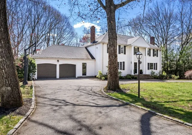 Photo 3 of Single family home for sale at 100 Albion Rd, Wellesley, MA 02481 | MLS# 73507050 | Listing updated on 2026-09-28