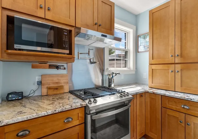 Listing Photo 4 - Condo for sale in building located at 35 Mead St, Boston, MA 02129 - Unit #3