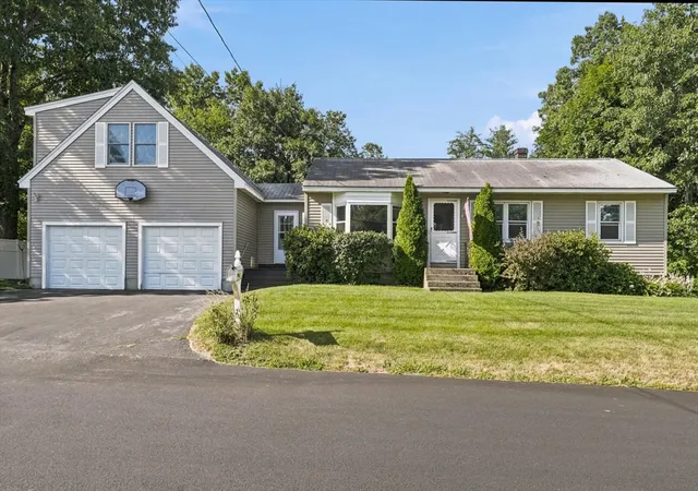 Photo 3 of Sale Pending at 16 Edgelawn Ave, Chelmsford, MA 01863 | MLS# 73554117 | Listing updated on 2026-08-30