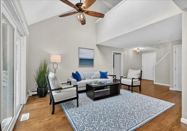 Homes for sale in Cohasset, MA | 14 Cedarledge Village #14, Cohasset, MA 02025 | MLS# 73510575