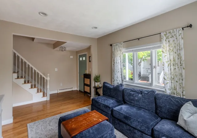 5th image of 3 Winter Pl #3, Melrose, MA 02176 | MLS# 73546500