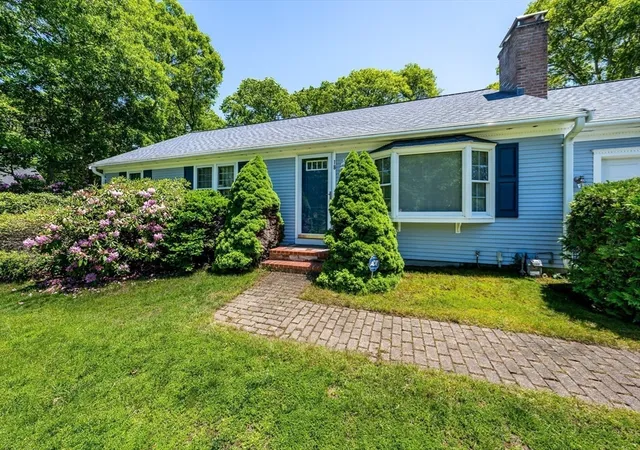 Homes for sale in Barnstable, MA | 18 Goat Field Ln, Barnstable, MA 02601 | MLS# 73533882