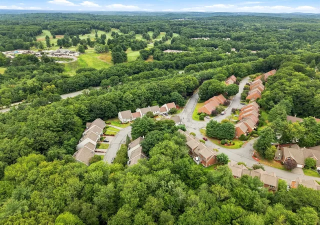 2nd image of 34 Woodland Park Dr, Haverhill, MA 01830