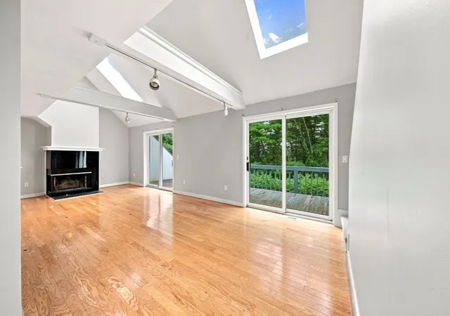 Listing Photo 5 - Condo for sale in building located at 34 Woodland Park Dr, Haverhill, MA 01832 - Unit #34