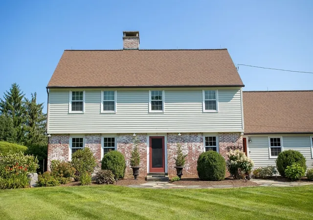Photo 2 of Single family home for sale at 22 Post Rd, Lenox, MA 01240 | MLS# 73563529 | Listing updated on 2026-09-06
