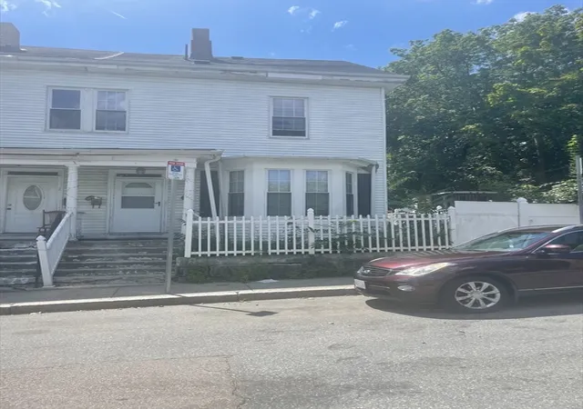 11th image of 13 Stafford St, Roxbury, MA 02119 | MLS# 73562713