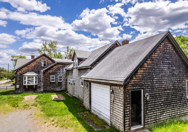 4th image of 108 Foundry St, South Easton, MA 02375 | MLS# 73521443