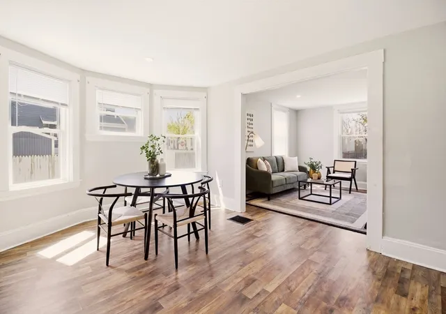 3rd image of 184 Summer St, New Bedford, MA 02740 | MLS# 73548795