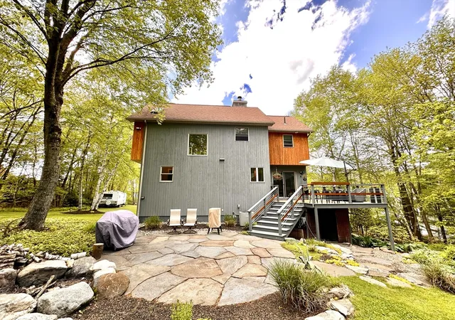 Photo 3 of Single family home for sale at 14 Laurel Ridge Dr, Belchertown, MA 01007 | MLS# 73569487 | Listing updated on 2026-09-17