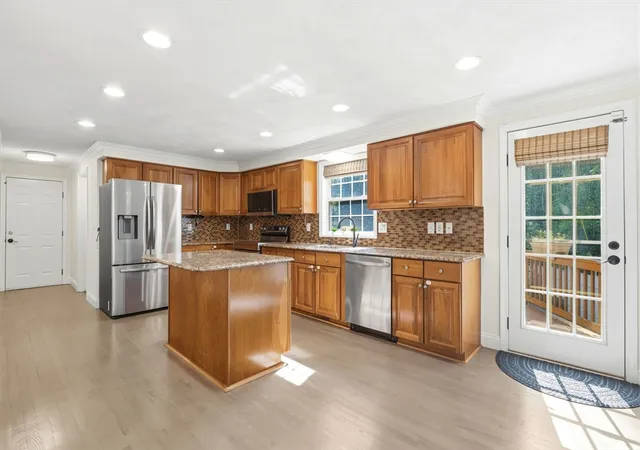 Homes for sale in Wilmington, MA | 98 Park Ave, Wilmington, MA 01887 | MLS# 73544378