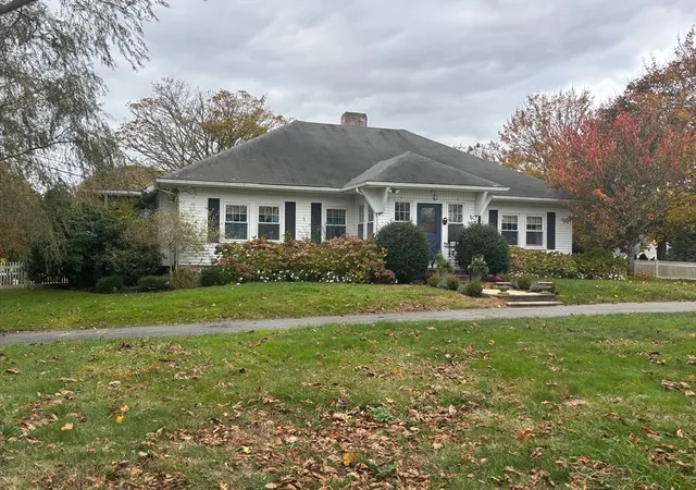 Photo 1 of Sale Pending at 33 Sunset Ln, Osterville, MA 02655 | MLS# 73458123 | Listing updated on 2026-07-20