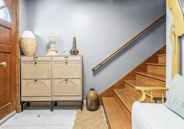 3rd image of 160 Morgan Dr, Haverhill, MA 01832