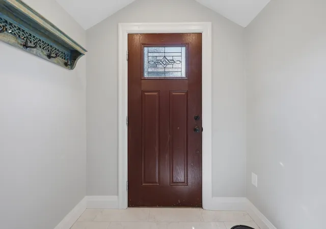 Photo 4 of Sale Pending at 55 Westview Rd, Worcester, MA 01602 | MLS# 73548880 | Listing updated on 2026-09-02