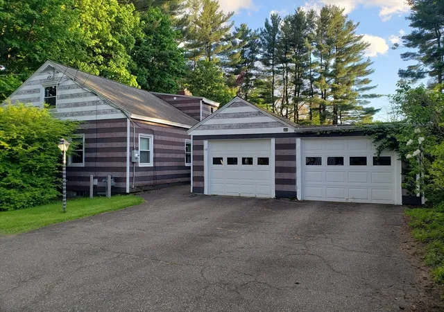Homes for sale in Easthampton, MA | 12 Greenwood Ct, Easthampton, MA 01027 | MLS# 73532077