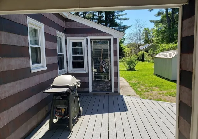 Homes for sale in Easthampton, MA | 12 Greenwood Ct, Easthampton, MA 01027 | MLS# 73532077
