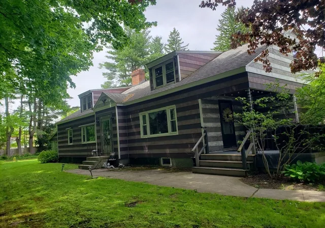 Homes for sale in Easthampton, MA | 12 Greenwood Ct, Easthampton, MA 01027 | MLS# 73532077