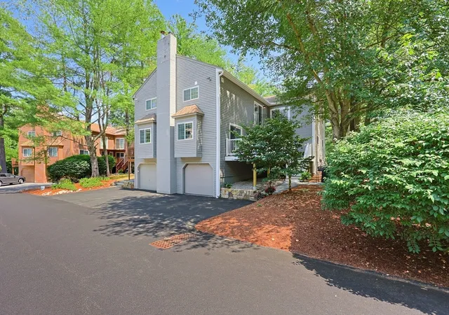 1st image of 8 Voyagers Lane #8, Ashland, MA 01721 | MLS# 73556923