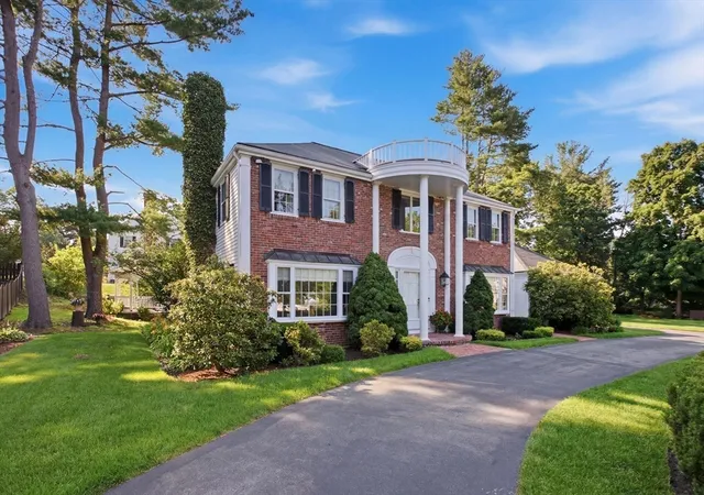 Photo 3 of Sale Pending at 2 Russell Rd, Lynnfield, MA 01940 | MLS# 73550058 | Listing updated on 2026-10-02