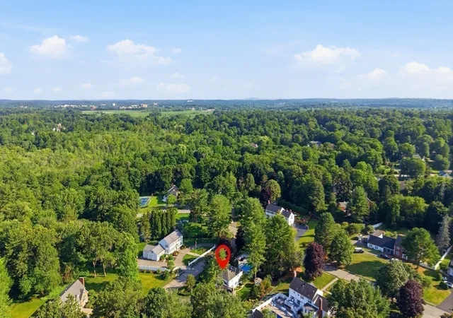 42nd image of 2 Russell Road, Lynnfield, MA 01940 | MLS# 73550058