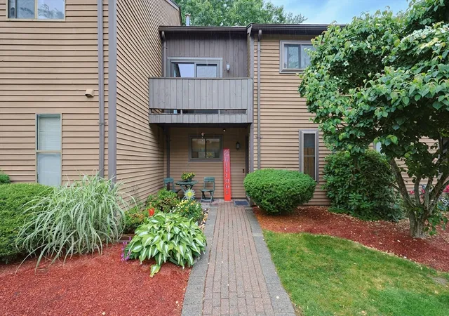 Homes for sale in Marlborough, MA | 28 Wilson Street #17, Marlborough, MA 01752 | MLS# 73540384