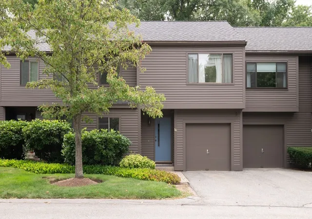 Photo 2 of Sale Pending at 401 Colonial Dr #16, Ipswich, MA 01938 | MLS# 73566373 | Listing updated on 2026-09-07