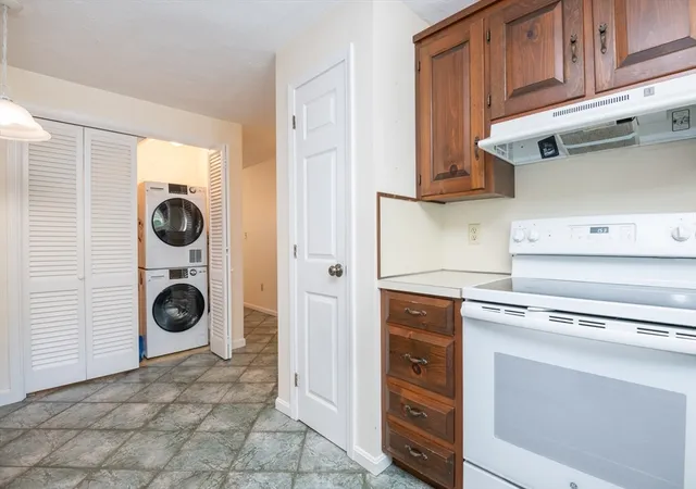 Listing Photo 5 - Condo for sale in building located at 401 Colonial Dr, Ipswich, MA 01938 - Unit #16