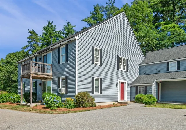 Photo 4 of Condo for sale at 68 Lantern Ln #7, Dracut, MA 01826 | MLS# 73556975 | Listing updated on 2026-09-16