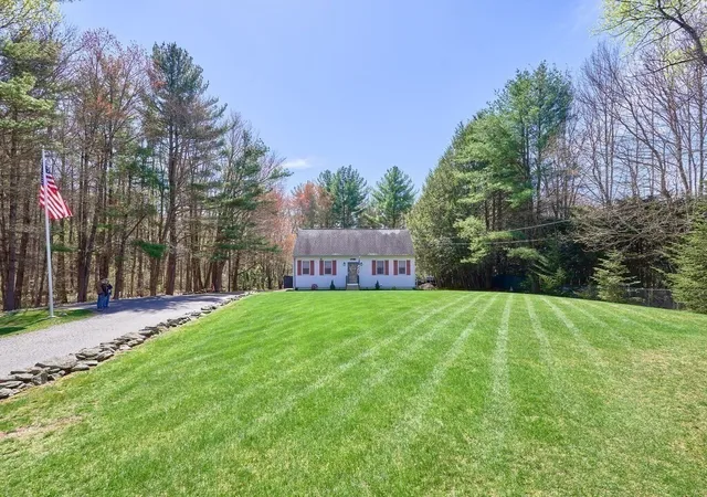 Homes for sale in Leicester, MA | 3 Hammond Street, Leicester, MA 01542 | MLS# 73520512