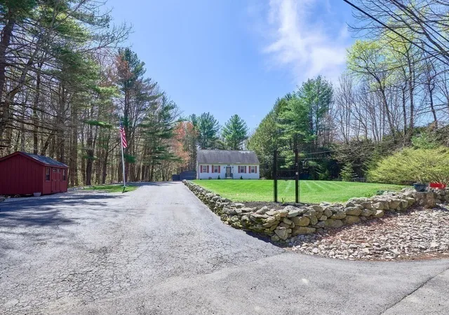 Homes for sale in Leicester, MA | 3 Hammond Street, Leicester, MA 01542 | MLS# 73520512
