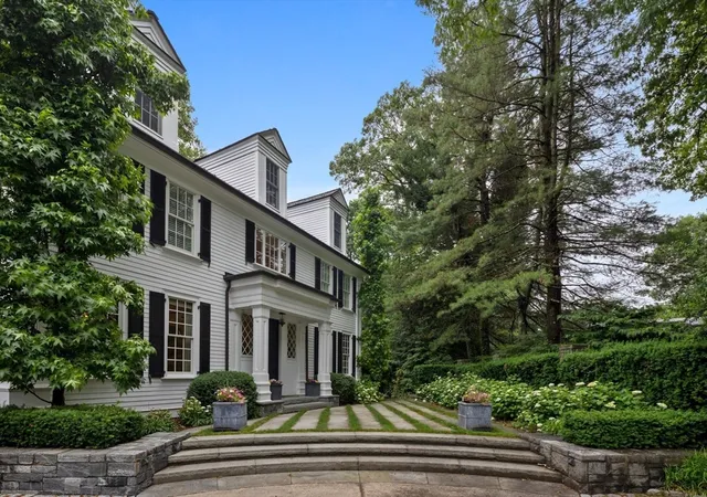 3rd image of 14 Bristol Road, Wellesley Hills, MA 02481 | MLS# 73540738