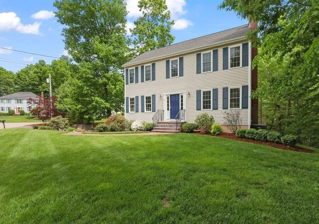 Homes for sale in North Attleboro, MA | 2 Thomas Circle, North Attleboro, MA 02760 | MLS# 73524342