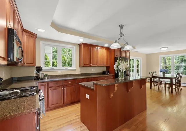 Homes for sale in North Attleboro, MA | 2 Thomas Circle, North Attleboro, MA 02760 | MLS# 73524342