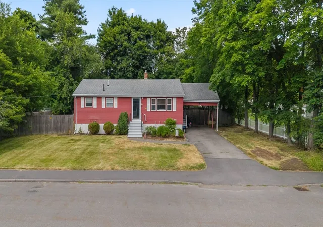 Homes for sale in Marlborough, MA | 12 Tucker Ave, Marlborough, MA 01752 | MLS# 73548830