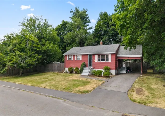 Homes for sale in Marlborough, MA | 12 Tucker Ave, Marlborough, MA 01752 | MLS# 73548830
