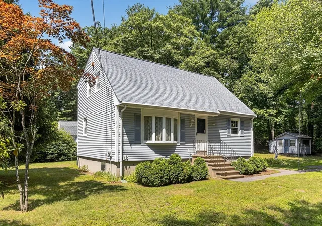 1st image of 1 Ridgeway Ave, Billerica, MA 01821 | MLS# 73549233
