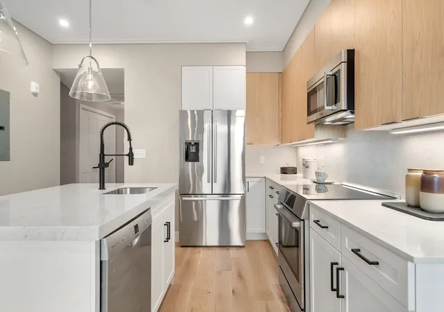 4th image of 70 Leo M Birmingham Pkwy #416, Boston, MA 02135 | MLS# 73494854