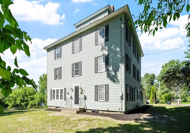 2nd image of 293 West St, Lunenburg, MA 01462 | MLS# 73543776