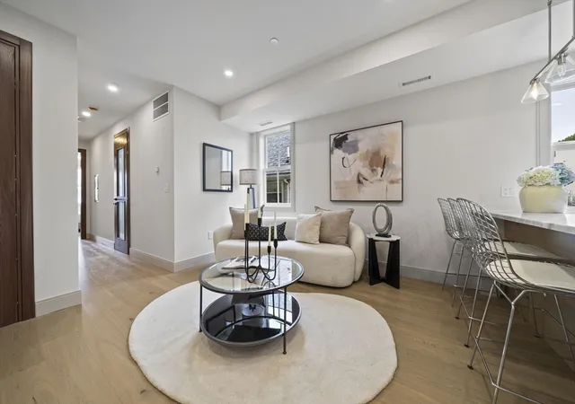 1st image of 273 Havre #4, Boston, MA 02128 | MLS# 73520739
