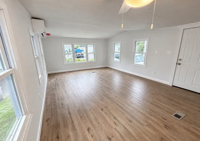 4th image of 83 Clark Road #L-19, Shirley, MA 01464 | MLS# 73556595