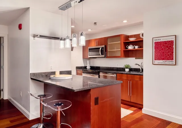 5th image of 17 Otis Street #301, Cambridge, MA 02141 | MLS# 73546811