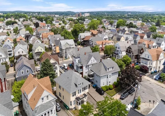 3rd image of 7 Yale St, Medford, MA 02155 | MLS# 73539546