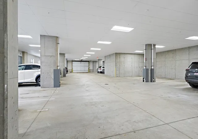2nd image of 175 N Ave, Wakefield, MA 01880