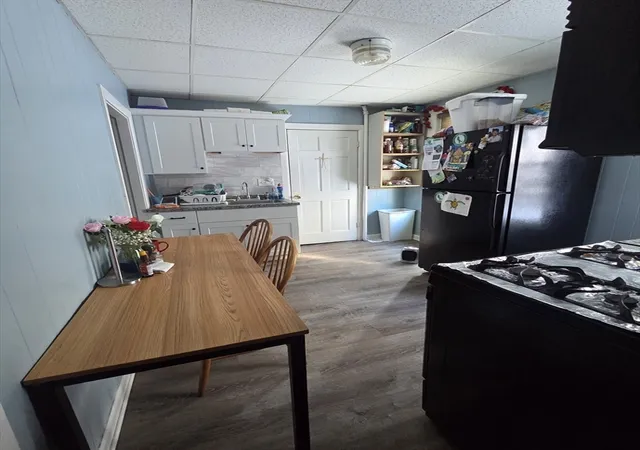 4th image of 32-34 Dartmouth St, Waltham, MA 02453 | MLS# 73530682