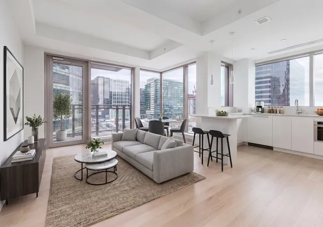 1st image of 133 Seaport Blvd #902, Boston, MA 02210 | MLS# 73531999