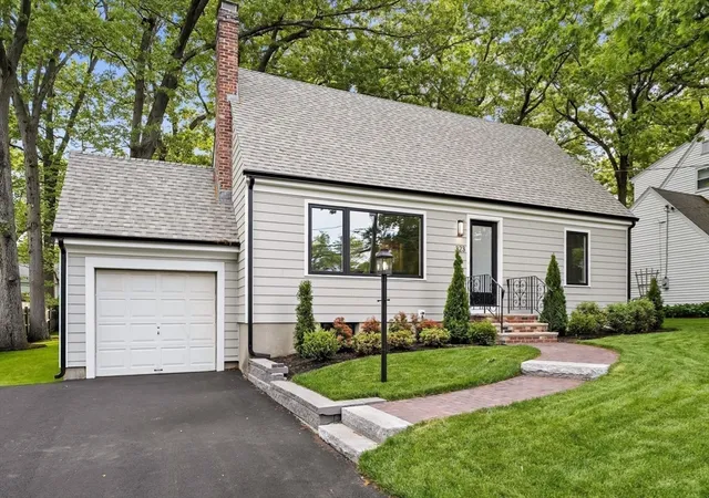 Photo 1 of Single family home for sale at 323 Ridge St, Arlington, MA 02474 | MLS# 73569322 | Listing updated on 2026-08-31