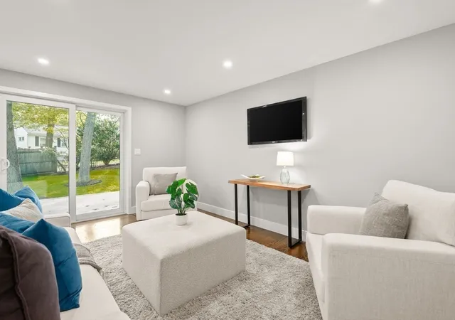 Photo 3 of Single family home for sale at 323 Ridge St, Arlington, MA 02474 | MLS# 73569322 | Listing updated on 2026-08-31