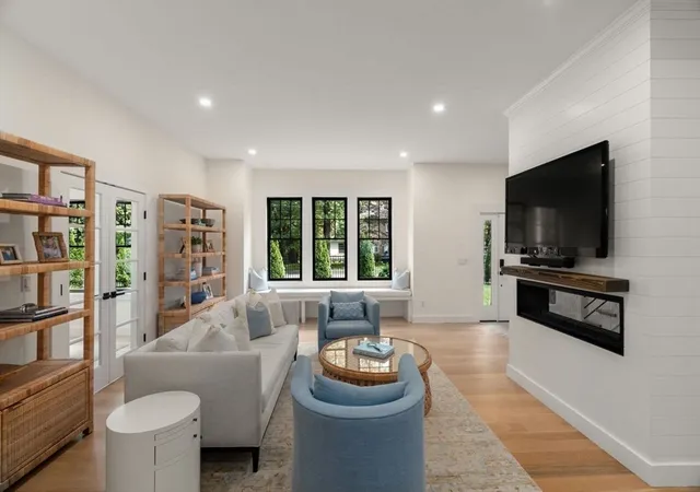 Homes for sale in Wellesley, MA | 283 Walnut Street, Wellesley, MA 02481 | MLS# 73529519