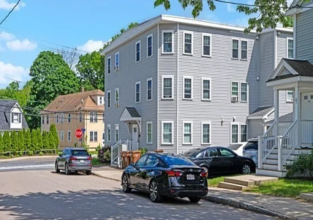 Listing Photo 4 - Condo for sale in building located at 2 Coburn St, Framingham, MA 01702