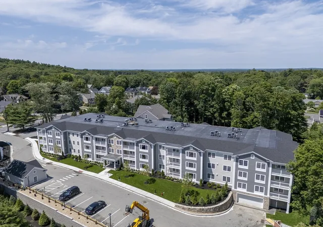 Photo 3 of Sale Pending at 93 Bedford St #104, Lexington, MA 02420 | MLS# 73555659 | Listing updated on 2026-09-17