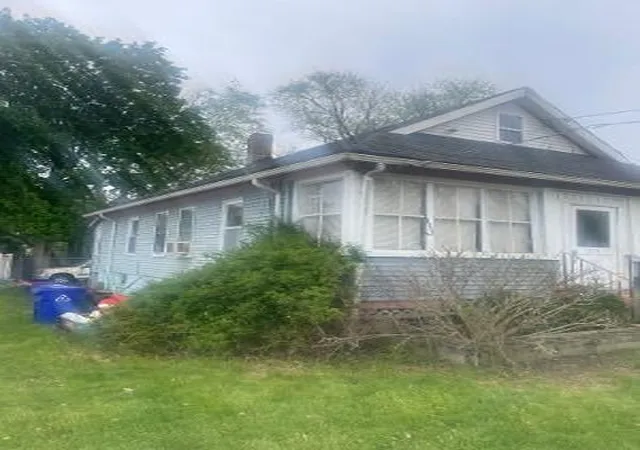 4th image of 255 Neponset Valley Parkway, Hyde Park, MA 02136 | MLS# 73518268